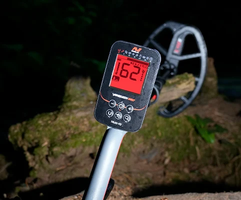 Rize Minelab Vanquish 560 Pro Pack - Aydınlatmalı kullanım